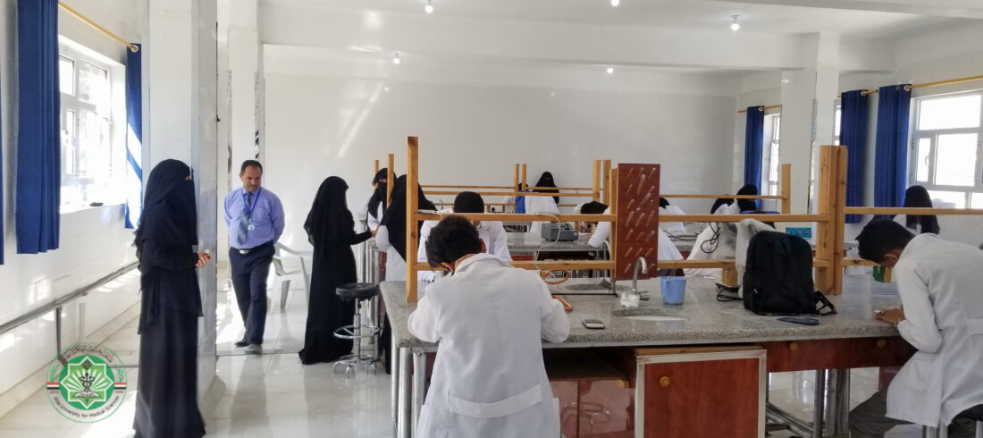 تدشين الإختبارات العملية النهائية للفصل الدراسي الأول من العام الجامعي 2021-2022م جامعة جبلة للعلوم الطبية والصحية